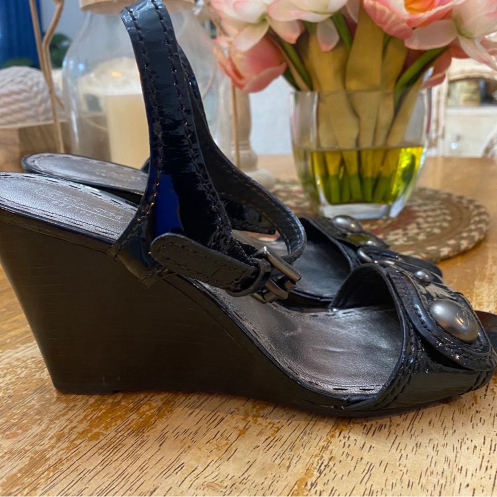 Coach Sandals - Picture 2 of 9